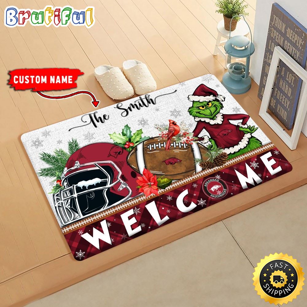 Sportswearmerch Arkansas Razorbacks NCAA Grinch Christmas Doormat For Fan