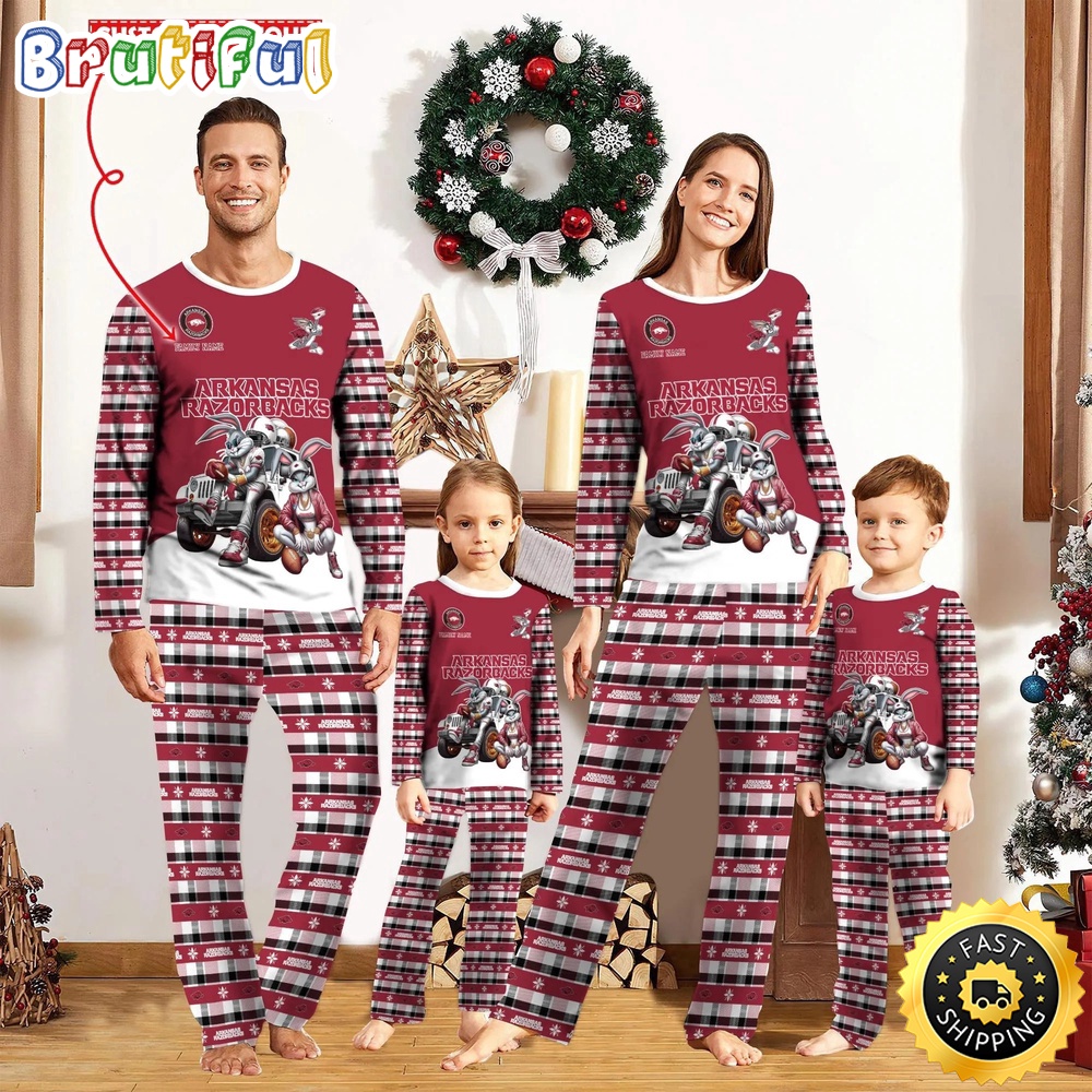 Sportswearmerch Arkansas Razorbacks NCAA Personalized Pajamas Family For Fan