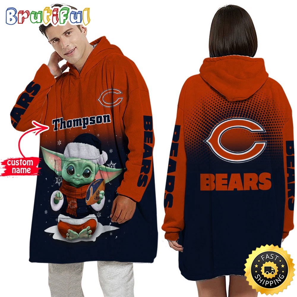 Sportswearmerch Chicago Bears NFL Baby Yoda Lover Personalized Blaket Hoodie For Fan