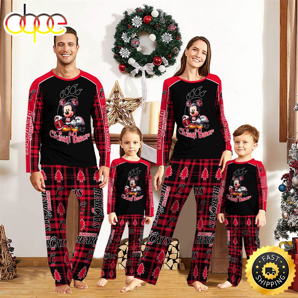 Sportswearmerch Cincinnati Bearcats NCAA x Mickey Mouse Personalized Pajamas Family For Fan