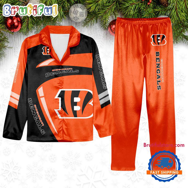 Sportswearmerch Cincinnati Bengals NFL Winter Season Personalized Pajamas Set For Fan