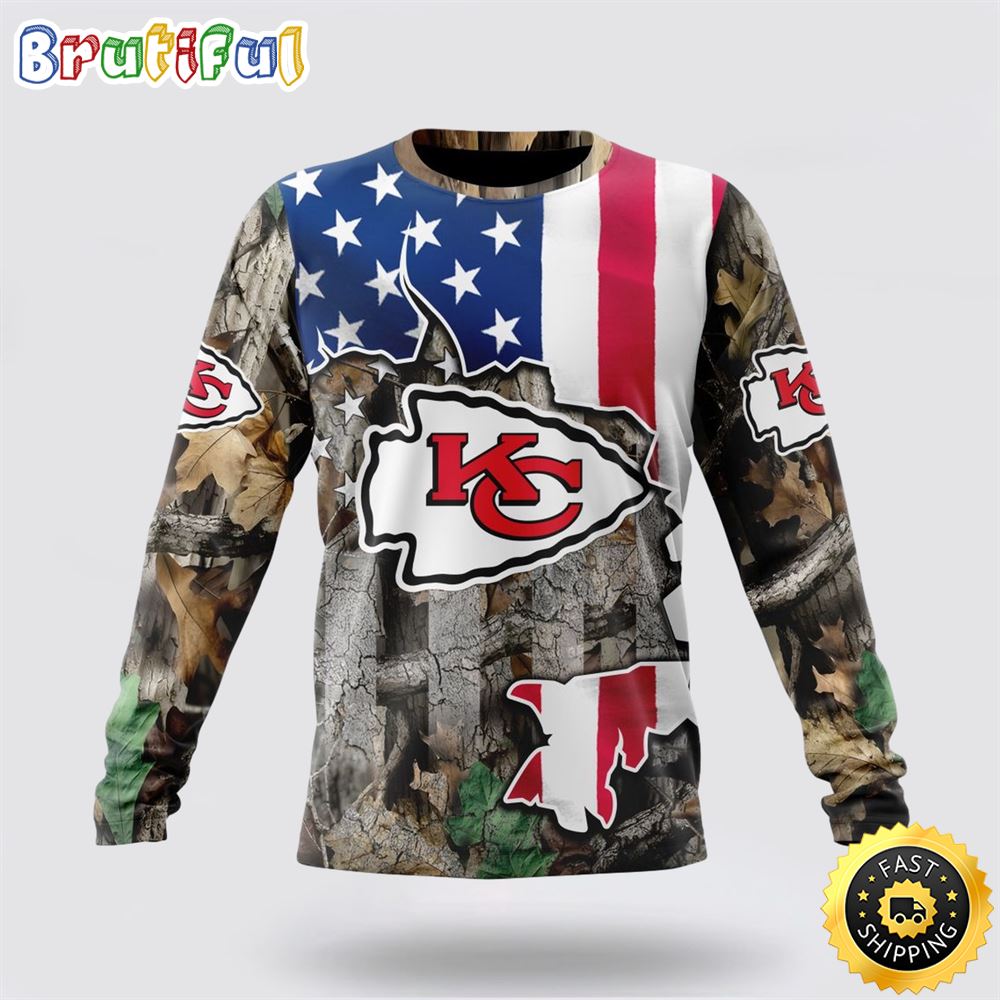 Sportswearmerch Kansas City Chiefs NFL Crewneck USA Flag Camo Realtree Hunting Personalized Sweater For Fan