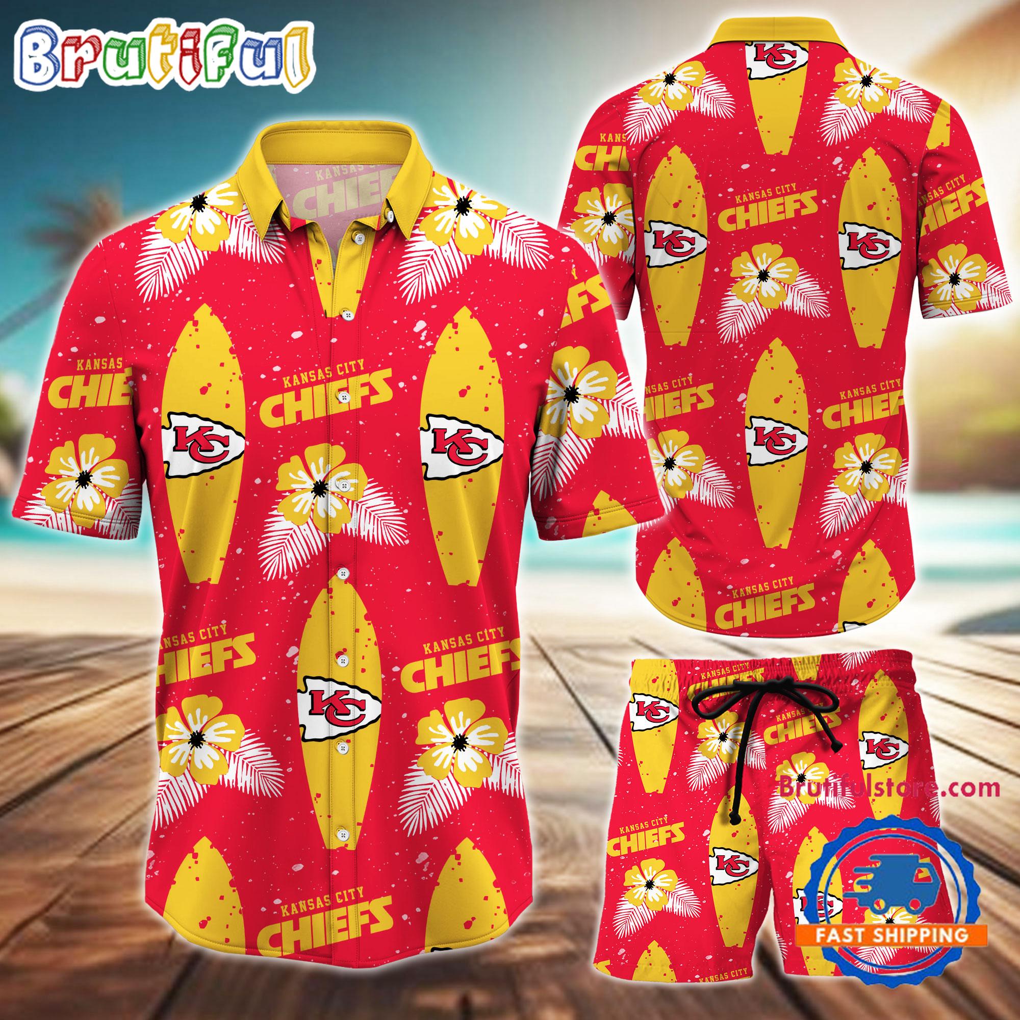 Sportswearmerch Kansas City Chiefs NFL Flower Pattern Personalized Set Short Set For Fan