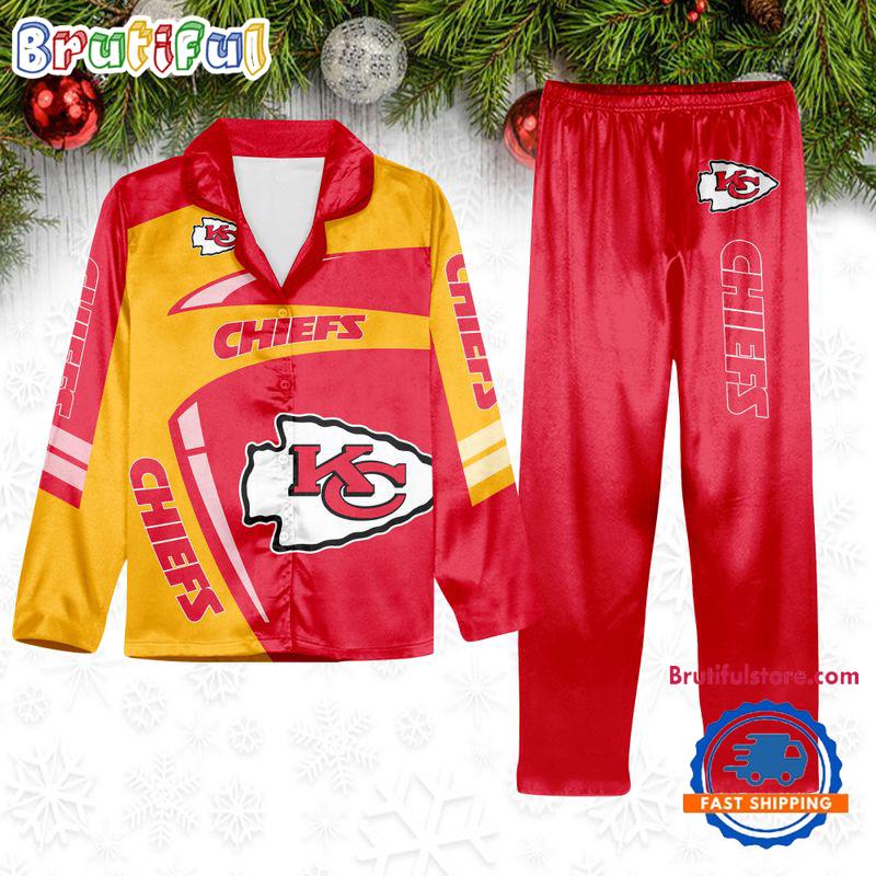 Sportswearmerch Kansas City Chiefs NFL Winter Season Personalized Pajamas Set For Fan