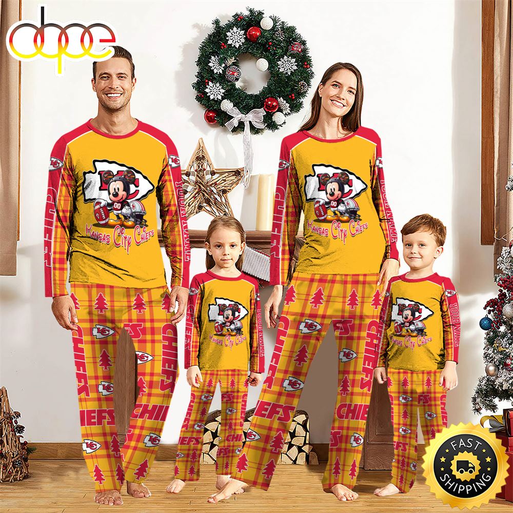 Sportswearmerch Kansas City Chiefs NFL x Mickey Mouse Personalized Pajamas Family For Fan