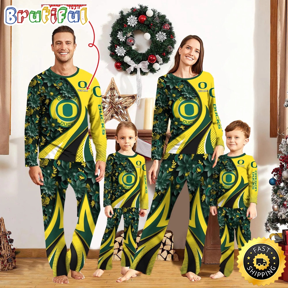 Sportswearmerch Oregon Ducks NCAA Flower Personalized Pajamas Family For Fan