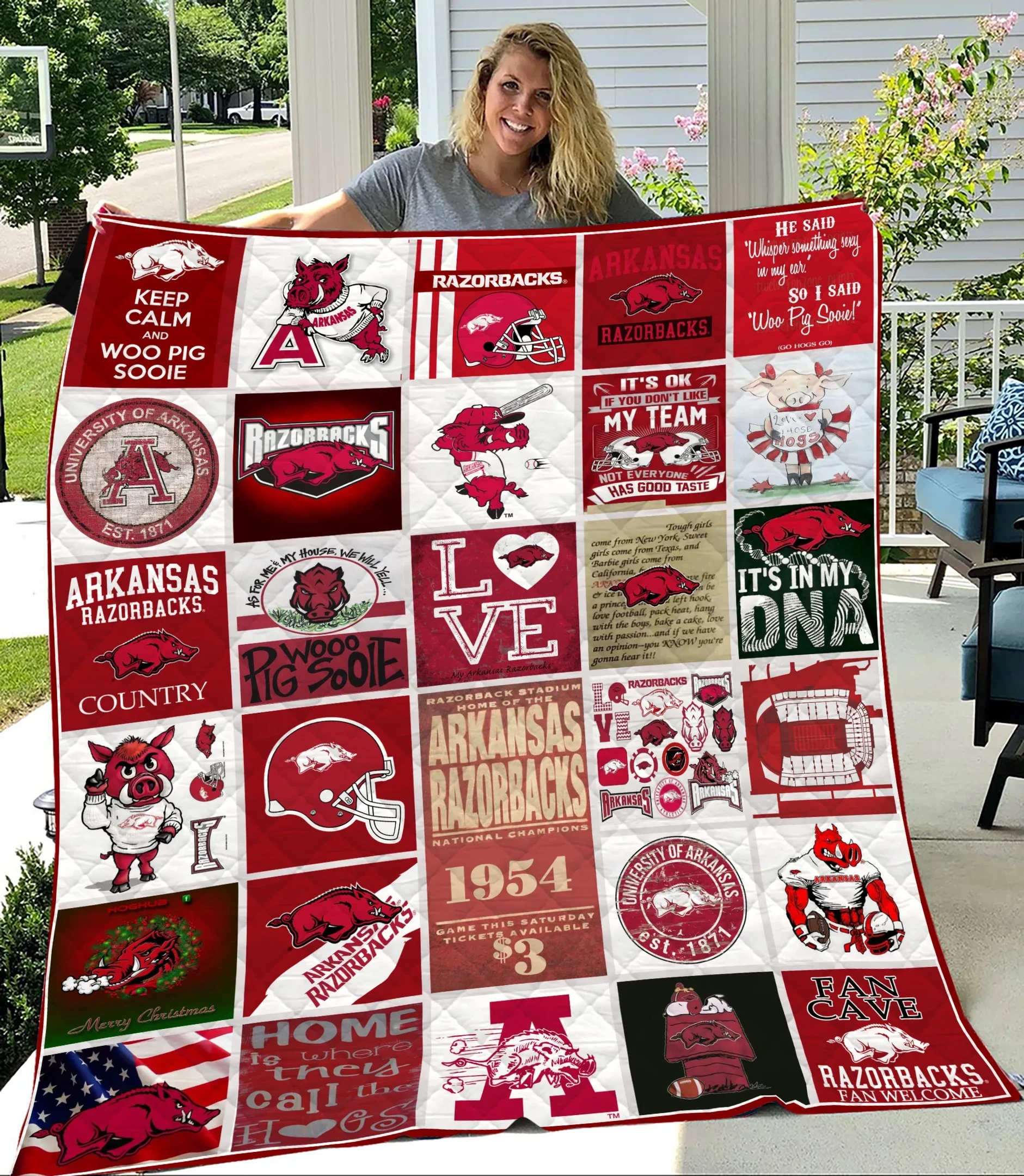 Sportswearmerch Arkansas Razorbacks NCAA Quilt Blanket For Fan