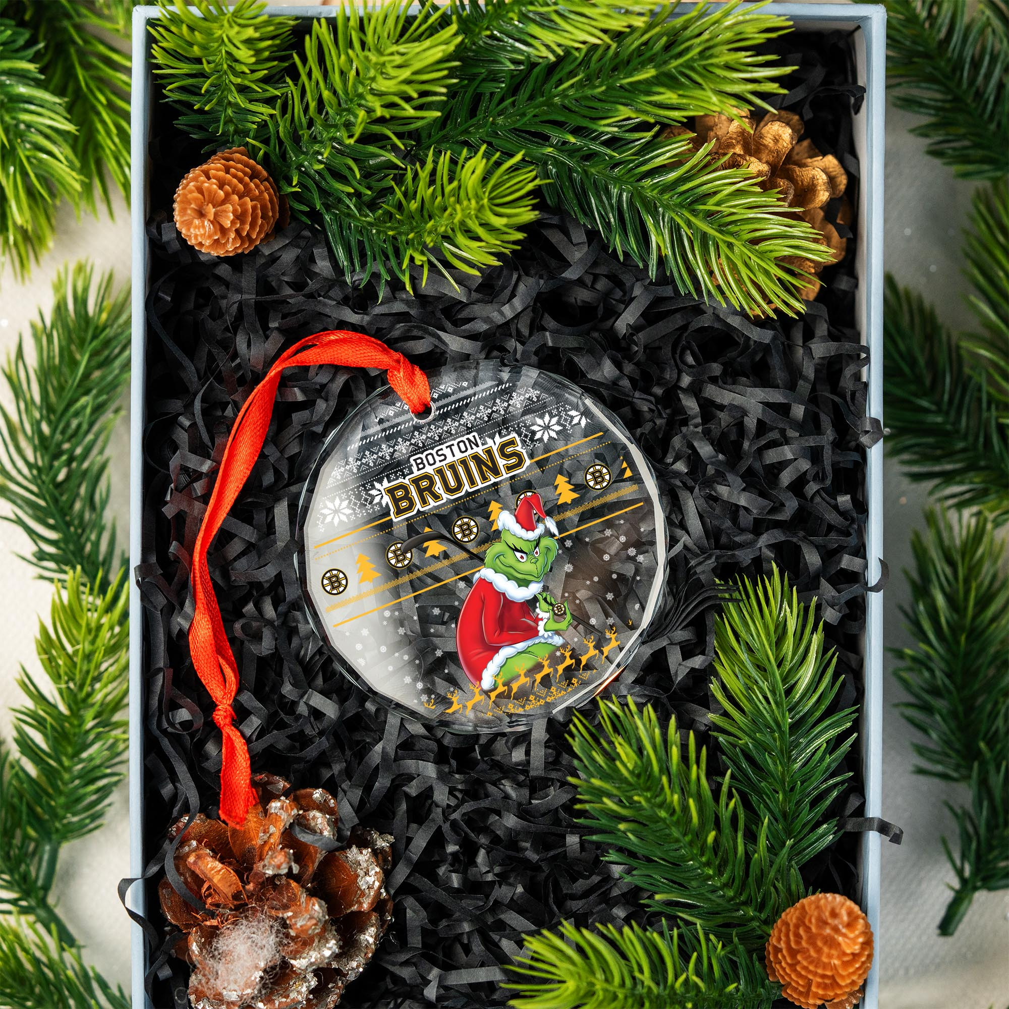 Sportswearmerch Boston Bruins NHL x Grinch Christmas Glass Ornament For Fans