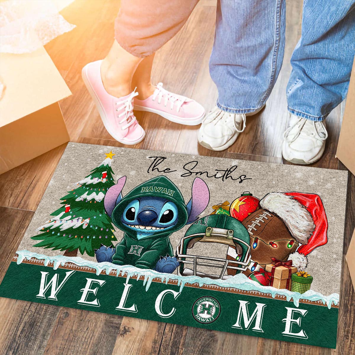 Sportswearmerch Hawai'i Rainbow Warriors NCAA x Cute Stitch Christmas Doormat For Fan