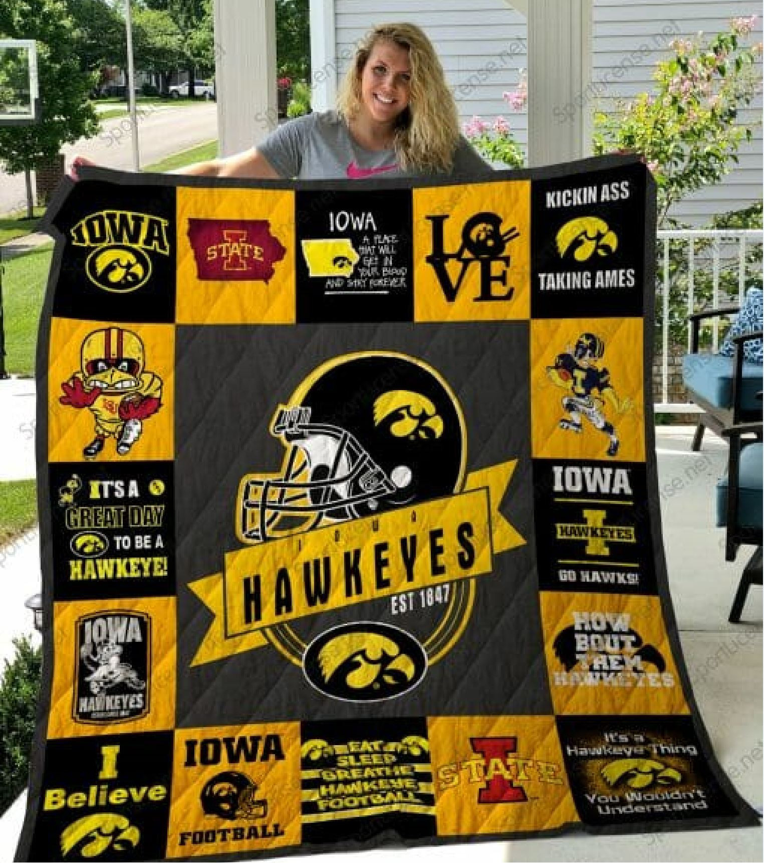 Sportswearmerch Iowa Hawkeyes NCAA Quilt Blanket For Fan