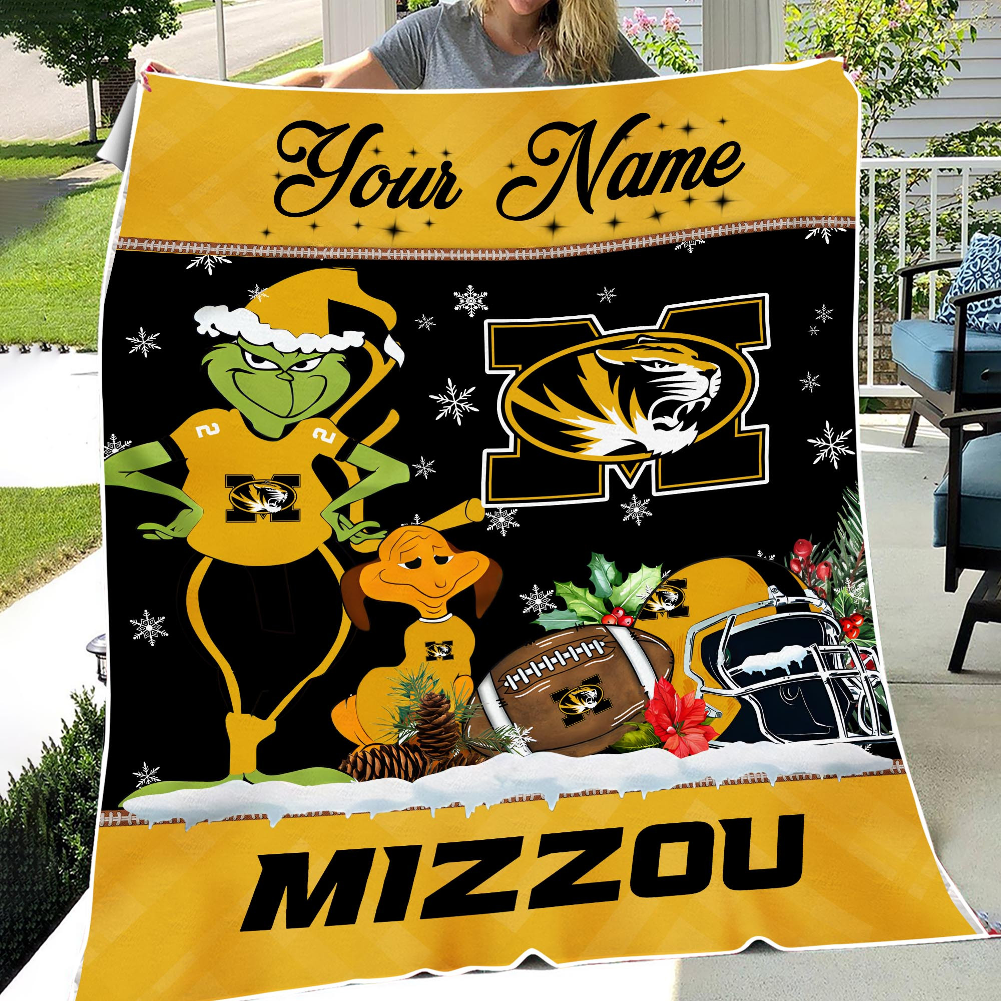Sportswearmerch Missouri Tigers NCAA x Grinch Christmas Fleece Blanket For Fan