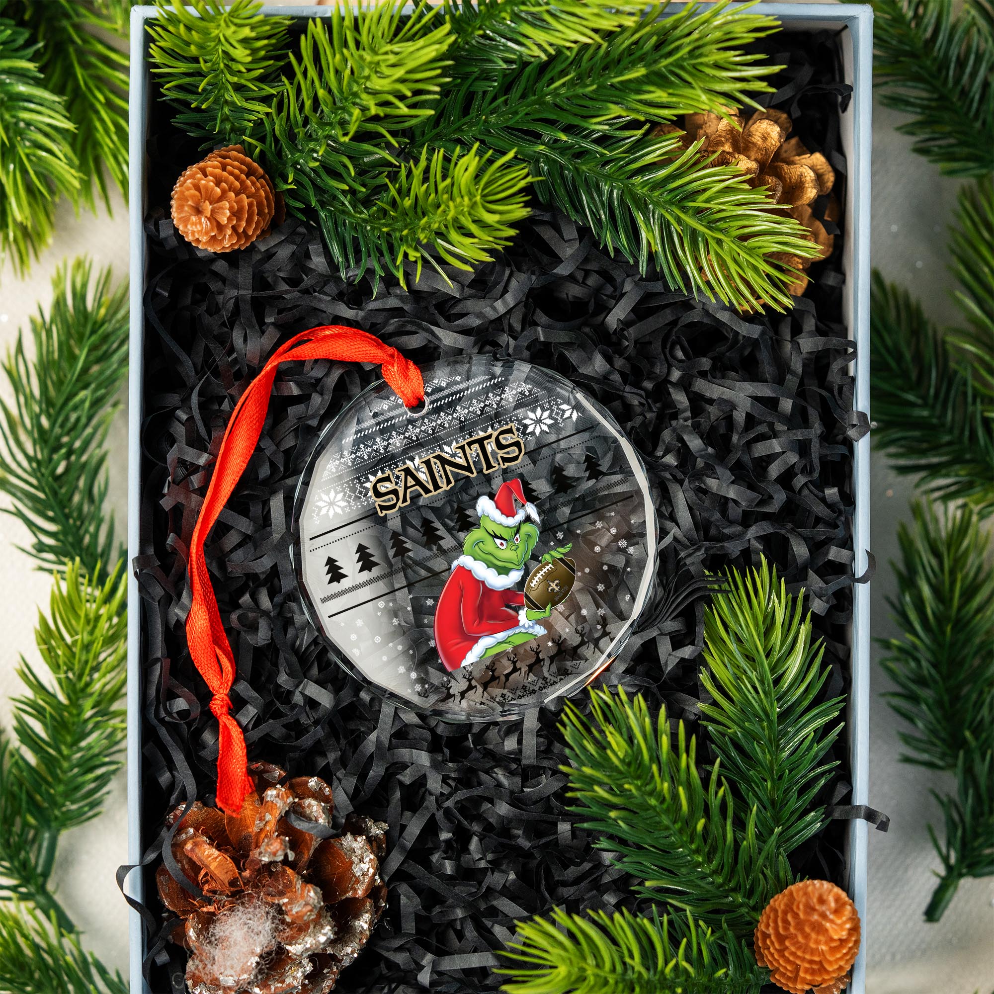 Sportswearmerch New Orleans Saints NFL x Grinch Christmas Glass Ornament For Fans