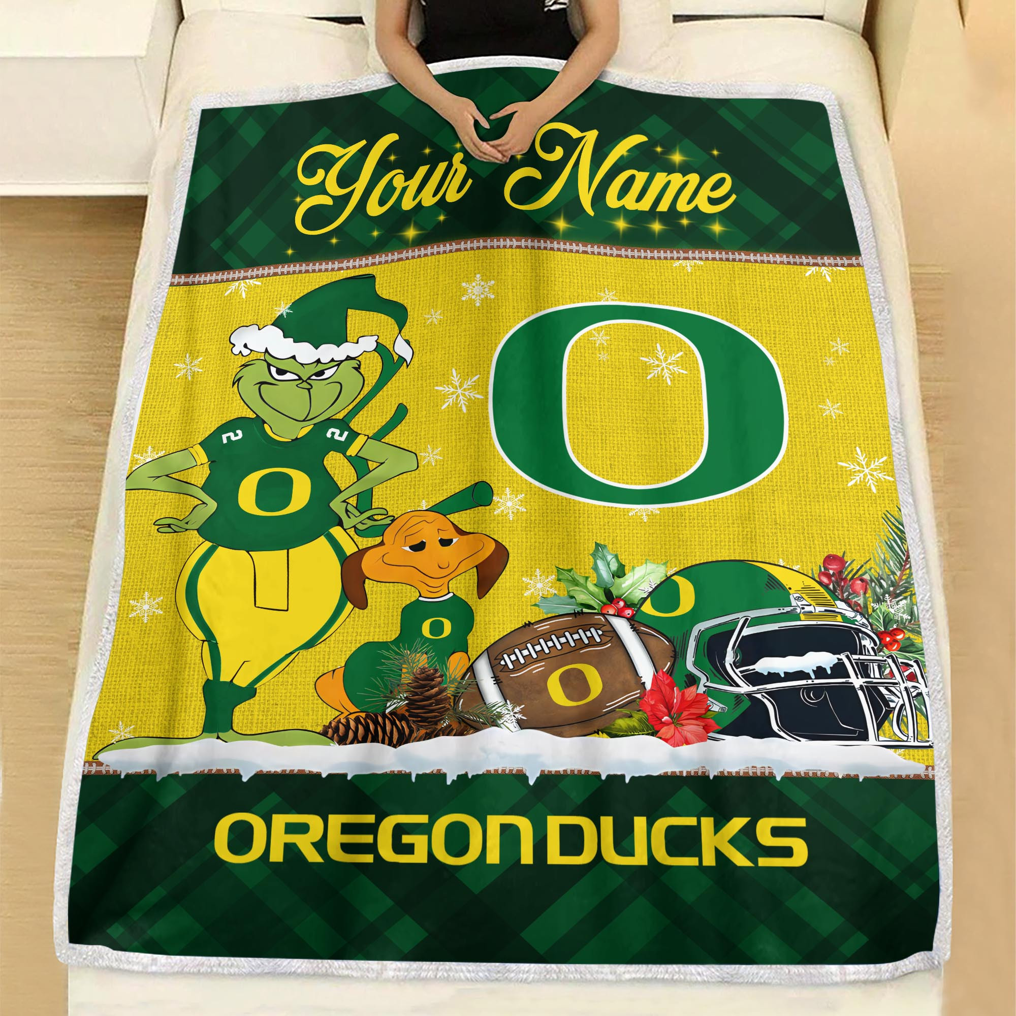 Sportswearmerch Oregon Ducks NCAA x Grinch Christmas Fleece Blanket For Fan