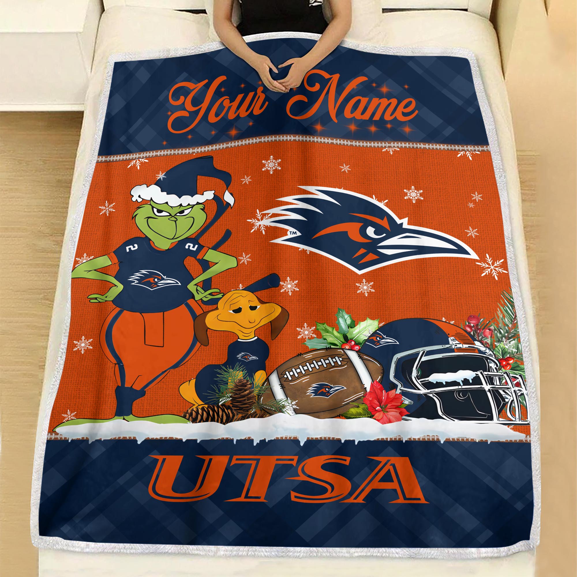Sportswearmerch UTSA Roadrunners NCAA x Grinch Christmas Fleece Blanket For Fan